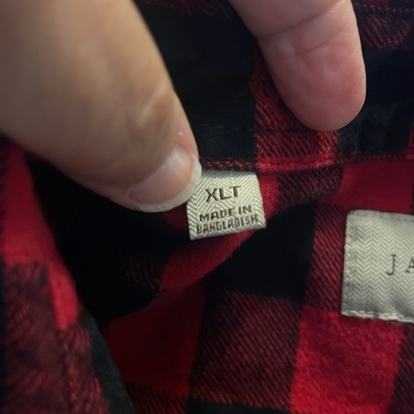 Buffalo Plaid  Button Up men’s XLT Heavy Flannel Shirt BLACK & Red long sleeve . - Picture 5 of 9